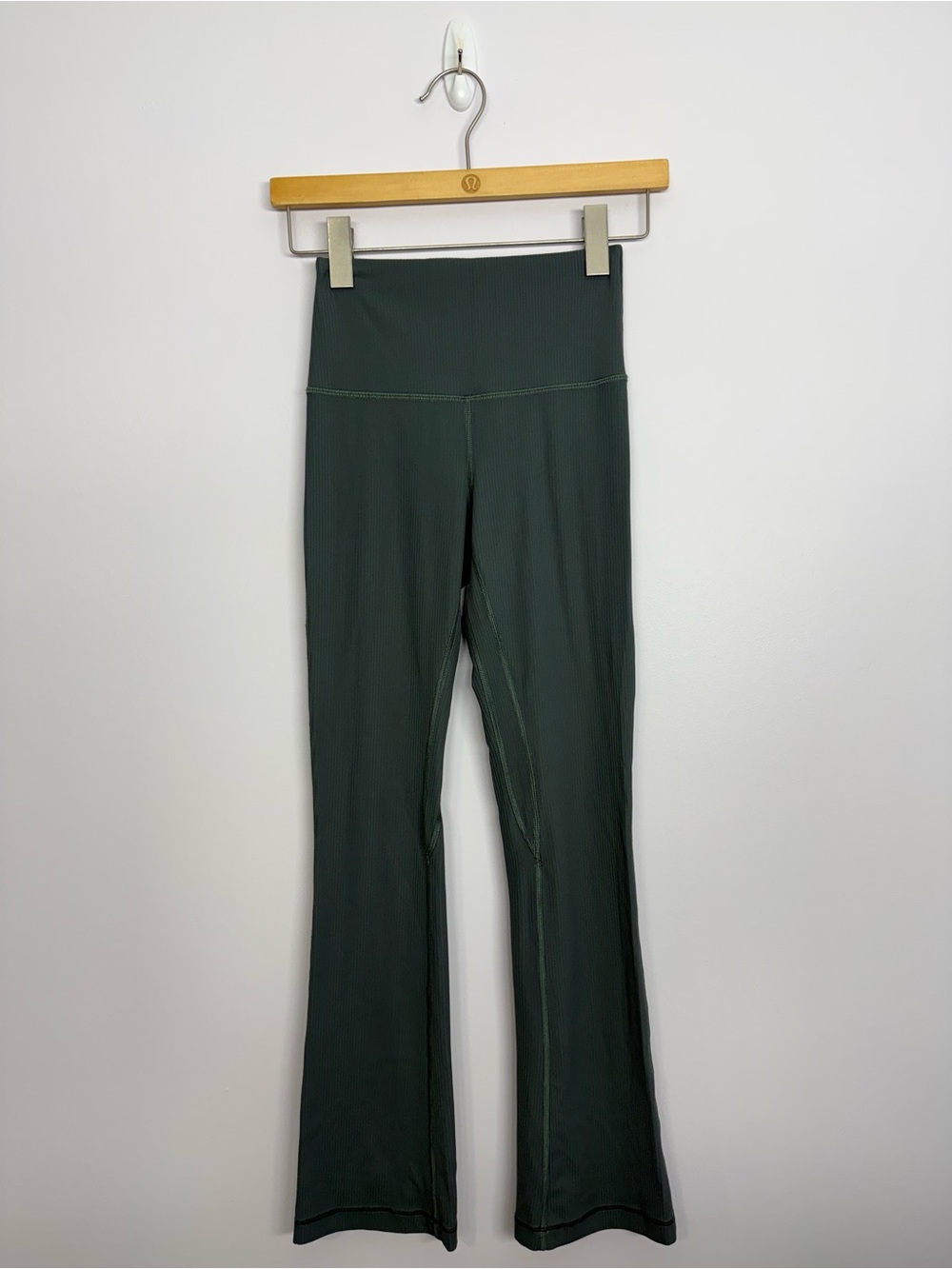 35: Lululemon Align Ribbed Mini-Flared Pant Short Dark Forest Size 4 28.5”